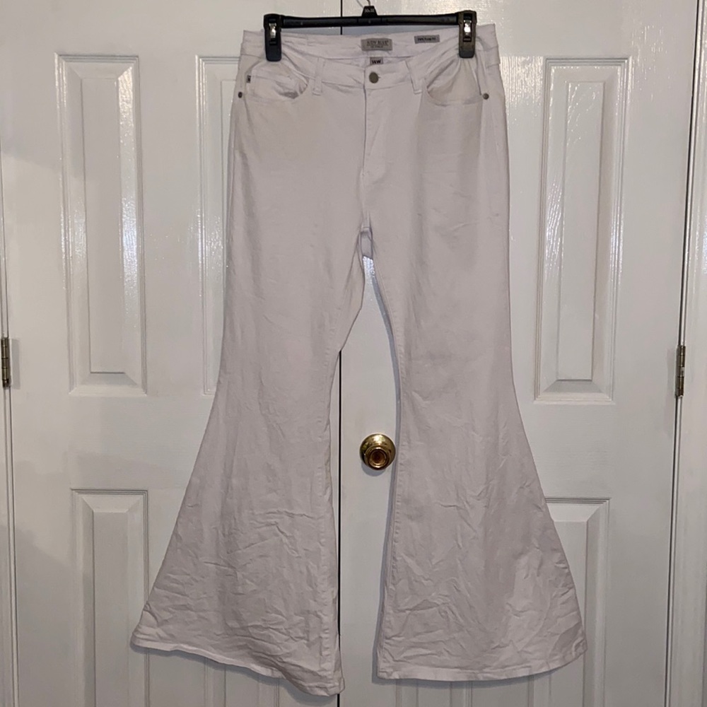 Judy Blue Super Flare Fit Stretch Jeans